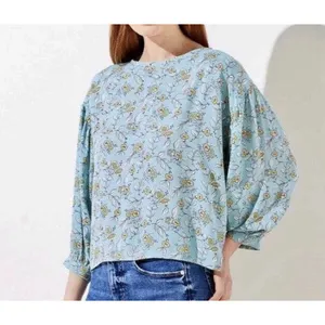Loft Aqua Floral Print Mixed Media Blouse‎ Women Small Pleated Back Career Party thumbnail 3