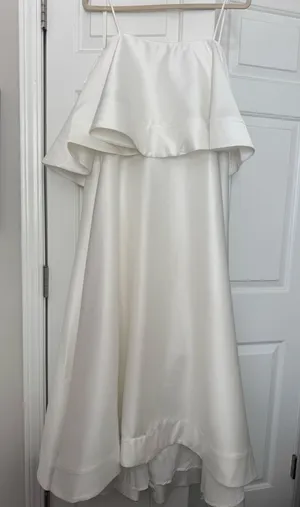 Elliatt Reyna Tiered Maxi Dress in White thumbnail 1