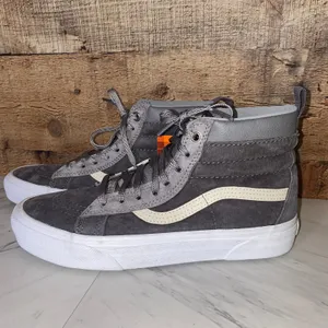 Vans Grey SK8-Hi Rabbit Frost Skate Shoes New with tags Mismatched thumbnail 6