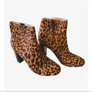 Banana Republic Trendy Cheetah Printed Block Heel Haircalf Leather Boots 6.5M thumbnail 3