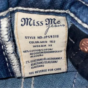 Miss Me Signature Rise Rhinestone Skinny Jeans thumbnail 10