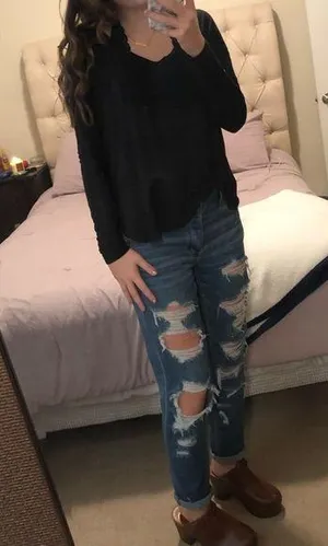 American Eagle Classic black long sleeve. thumbnail 1