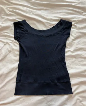 Brandy Melville Ginny top thumbnail 2