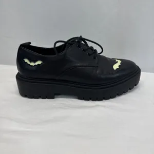 Hot Topic Glow In Dark Bats Lace Oxford 8 Halloween Goth Grunge Dark Romantic thumbnail 5