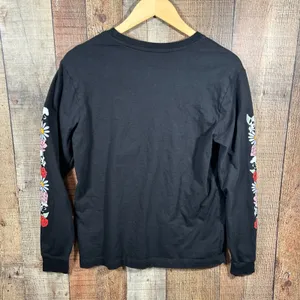 Vans Off The Wall Medium Black Skull Floral Graphic Long Sleeve T-Shirt thumbnail 5