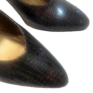 Vintage Brown Faux Crocodile Pumps Embossed Leather Heels Naturalizer Size 7.5 thumbnail 7