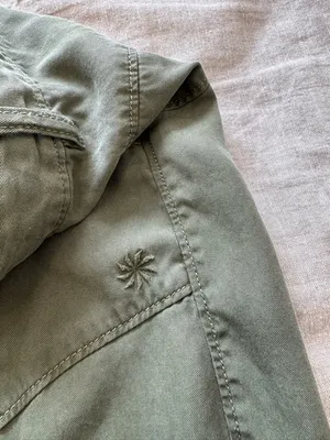 Athleta Low-Waisted Green Adjustable Lightweight Pants thumbnail 11