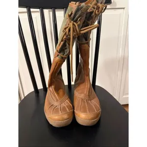 Ugg Belcloud tall leather boot tan and green size 8 thumbnail 4