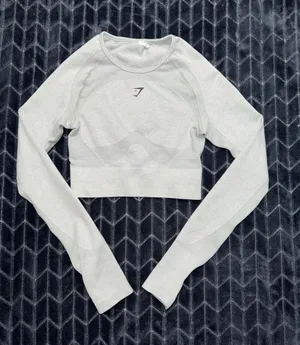 Gymshark Women's Gray Athletic Shirt Long Sleeve Active Wear Size XSmall thumbnail 1