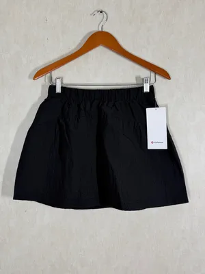 NWT Lululemon Crinkle Nylon High-Rise Mini Skirt Skort Lightweight in Black S thumbnail 4