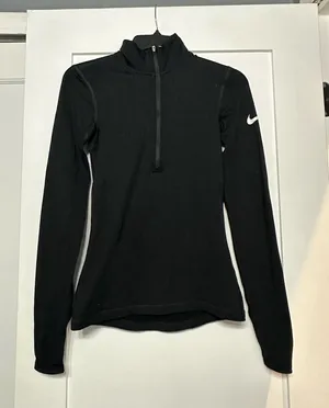 Nike Quarter-Zip Dri-Fit Pullover thumbnail 1