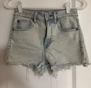 American Eagle shorts thumbnail 1