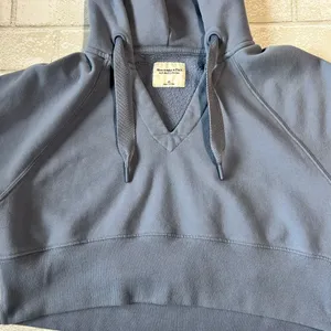 Abercrombie & Fitch Cropped Hoodie thumbnail 3