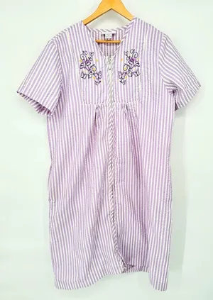 The Country Store Embroidered Zip‎ XL Seersucker Robe Purple Striped House Dress thumbnail 1