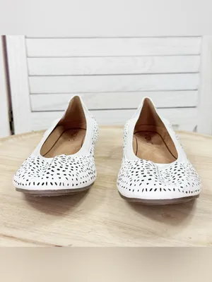 Vionic Robyn Eyelet Perforated Leather Ballet‎ Flats White Size 9.5 thumbnail 2