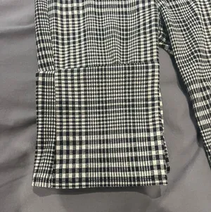 American Eagle Outfitters Plaid Dress Pants thumbnail 4