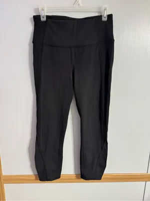 Lululemon Athletica Black High-Rise Workout Yoga Leggings Size 8 thumbnail 8