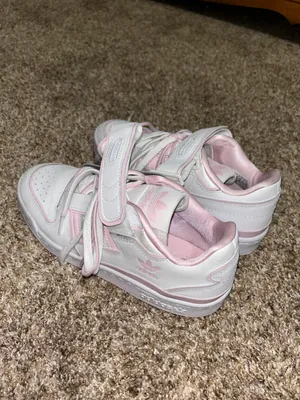 Adidas Sneakers thumbnail 2