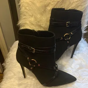 Jennifer Lopez‎ Black Heeled Boots thumbnail 4