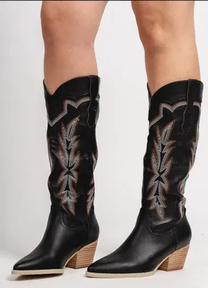 Cowboy boots  thumbnail 1