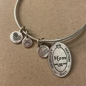 Alex and Ani Bracelet‎ Mom.Bracelet thumbnail 2