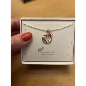 New Women’s or Girls Silver Plated 2 Charms Heart ❤️ & Faux Diamond 💎Necklace🤩 thumbnail 4