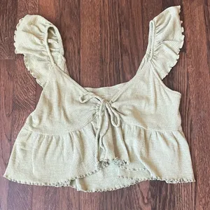 American Eagle outfitters green cropped top thumbnail 1