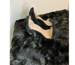 Steve Madden Black Suede Carrson Block Strap Heel - Size 9.5 thumbnail 1