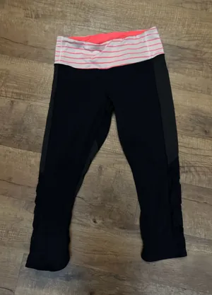 Lululemon capris thumbnail 1