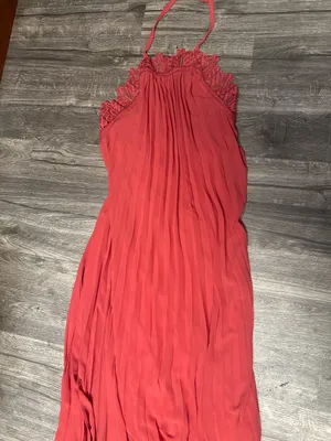 Lulus Coral Lace Halter Pleated Maxi Dress XS thumbnail 6