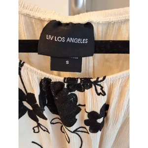 LIV LA Small Cottagecore Embroidered Floral Ruffle Peplum 3/4 Sleeve B/W Top S thumbnail 3