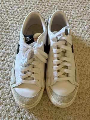 Nike Blazer Low ‘77 womens thumbnail 1