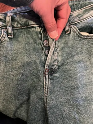 Express Boyfriend Mid Rise Jeans Womens 6L Light Blue Distressed Stretch Denim thumbnail 10