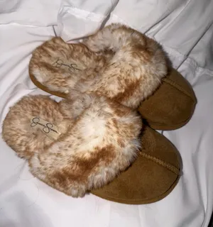 Jessica Simpson slippers thumbnail 1