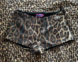 Edikted Micro Shorts Sequin Leopard thumbnail 1