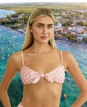 NEW! Dippin Daisy’s Sugar Plum June Bikini Top thumbnail 1