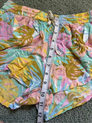Billabong Tropical Print Shorts Pastel Colored Palm Leaf Pattern Size S Beachy thumbnail 4