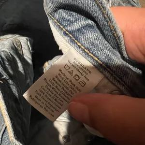 Everlane the 90's‎ cheeky jean size 27 crop thumbnail 12