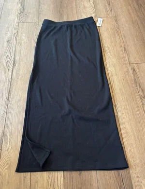 Old navy maxi skirt  thumbnail 1