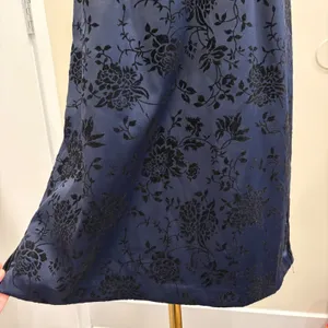 VTG 90s CDC Navy Blue Black Flocked‎ Velvet Floral Mandarin Collar Midi Dress 10 thumbnail 5