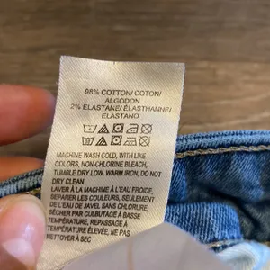 Lucky Brand Light Wash Low Rise Distressed Ankle Jeans Size 12 thumbnail 6