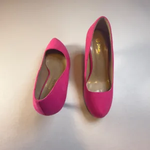 Dream Pairs Tiffanny 7.5 Womens Hot Pink Faux Suede Pointed Toe Heels Pumps thumbnail 3