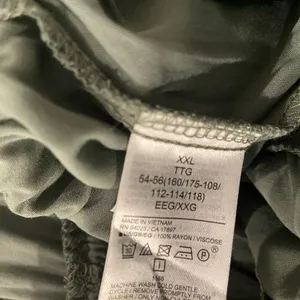 NWT Gap Size XXL Sage Green Adjustable Strap CroppedWide Leg Flowy Romper thumbnail 11