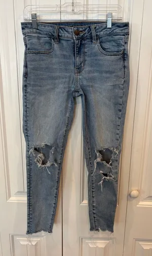 American Eagle‎ Super Stretch Distressed Jeggings Size 6 Short thumbnail 1