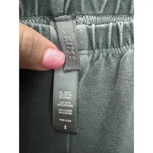 Skims Pants Women's Size Small Outdoor‎ Collection Leggings Green #CC3-1 thumbnail 2
