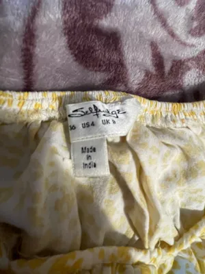 Yellow dress Size 4 thumbnail 5