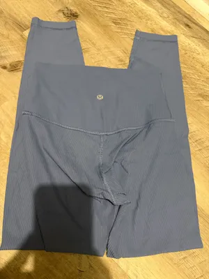 Lululemon Leggings thumbnail 2