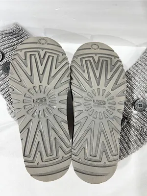 Ugg Carly Boots Size 7 Heathered Gray Knit Tall Short thumbnail 13