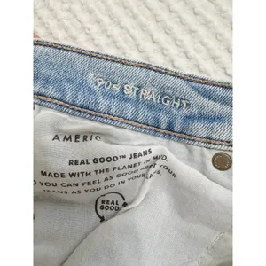 American Eagle 90s Straight Jean Light Wash High Rise Relaxed Denim Women's 4 thumbnail 5