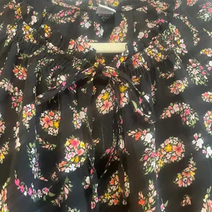 Old Navy Womens Top Dress Medium Black Floral Paisley Ruffle Long Sleeve thumbnail 8